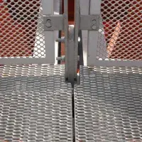 Détail de palier en tôle